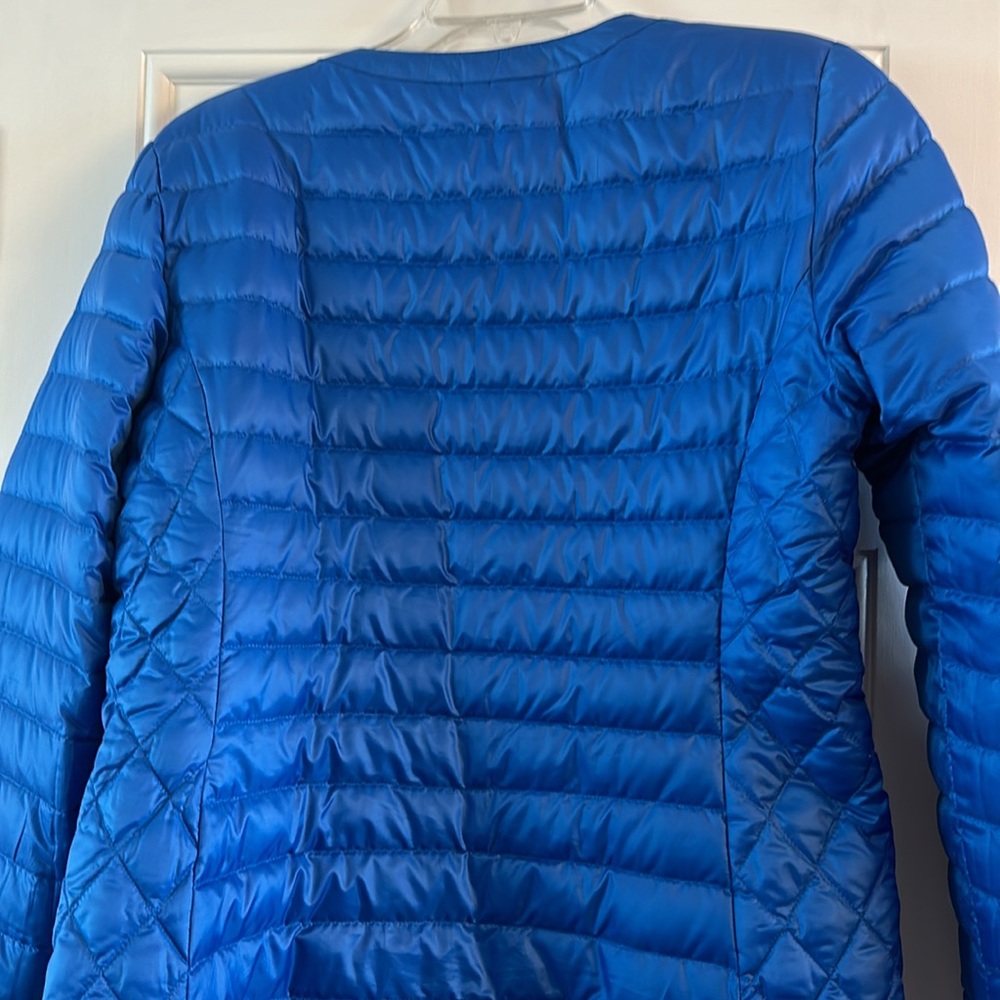 Excellent Condition. Reversible Light Weight Jack… - image 3